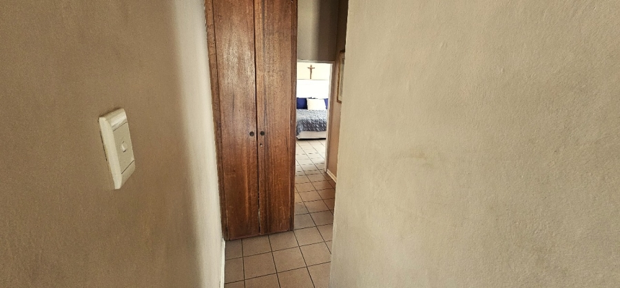 To Let 3 Bedroom Property for Rent in Safari Gardens North West